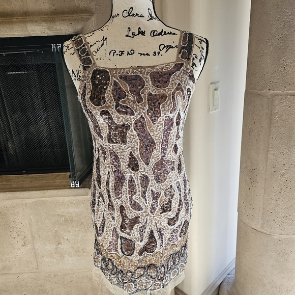 NEW DRESS - Picture 3 of 7